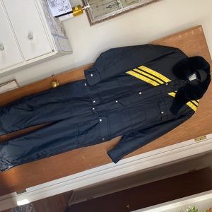 Very cool vintage snowmobile suit!! men’s large
